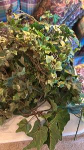 lot 40059 image: Artificial Greenery and Berry Wreath Collection