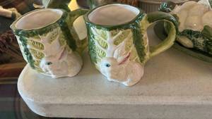 lot 40073 image: Ceramic Vegetable Face Mugs Set of 2