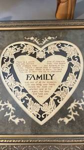 lot 40092 image: Family Heart Shaped Wall Plaque with Floral Design