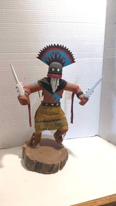 lot 1000 image: Apache crown dancer Kachina doll