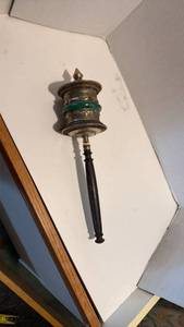 lot 1009 image: Handheld Tibetan prayer wheel