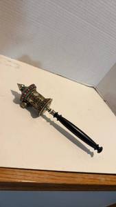 lot 1011 image: Handheld Tibetan prayer wheel