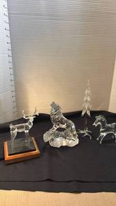 lot 1034 image: Led crystal wolf, and glass figurines, horse is missing tail