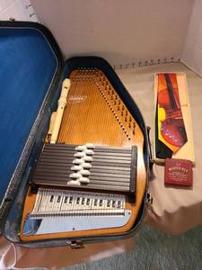 lot 1099 image: Marxharp Autoharp with Case and Accessories, Chromatic Pitch Key, Necktie