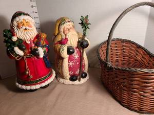 lot 1141 image: Santas and a basket