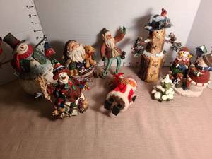 lot 1144 image: Christmas decor