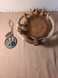 lot 1148 image: Moose Antler Bowl with Rustic Charm and Bear Ornament