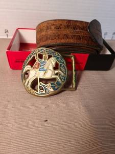 lot 1164 image: Belt and buckle