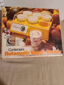lot 1200 image: Contempra Automatic Yogurt Maker with Timer