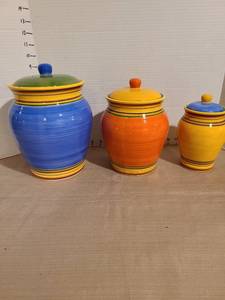 lot 1212 image: Pacific Rim cannister set, matches lot 1213