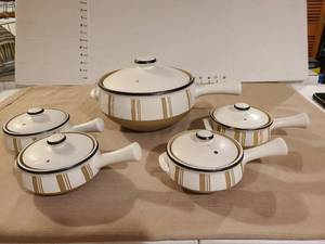 lot 1227 image: Denby stoneware serving and individual casserole dishes with lids