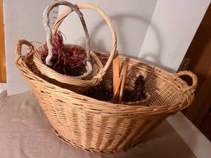 lot 1314 image: Baskets.