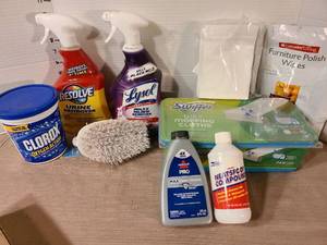 lot 1325 image: Household cleaning products