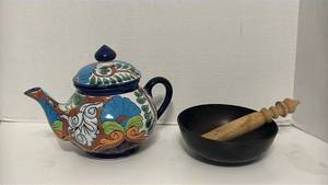 lot 1412 image: Hand-Painted Mexican Talavera Style Teapot with Wooden Pestle and Black Metal Bowl