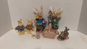 lot 1417 image: Easter Decoration Bunnies