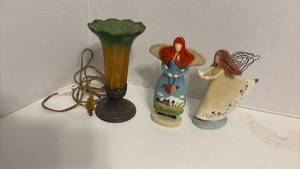 lot 1429 image: Angel Figurines and Table Lamp