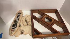 lot 1433 image: Handcrafted Wood Welcome Sign and Heart Decorations with Wall Display Shelf