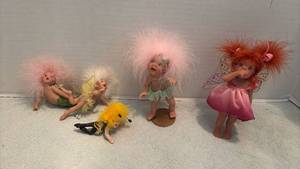 lot 1549 image: OOAK Polymer Clay Fairy Dolls