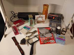 lot 1673 image: Office Supplies