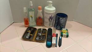 lot 1700 image: Lavender Honey Body Butter, manicure kit and more