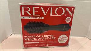lot 1716 image: New Revlon Dryer Styler