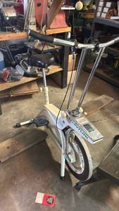 lot 2102 image: Tunturi Exercise Bike Stationary Fitness Equipment