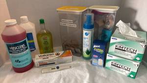 lot 2124 image: Medical and Health Care Supply Collection