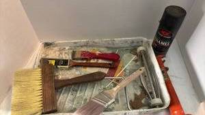 lot 2133 image: Paint Brush Set with Roller Tray and Spray Paint
