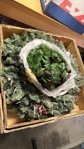 lot 2201 image: Garland and wreath