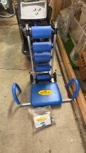 lot 2207 image: Ab Rocket exerciser