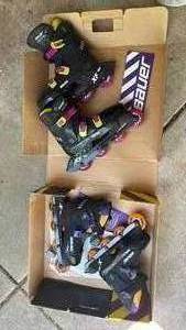 lot 2222 image: Bauer Rollerblades. Missing Back Brake Stop Pads sizes 6 and 9