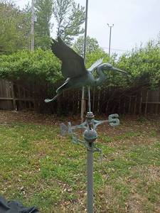 lot 3100 image: Weather Vane with Crane on top