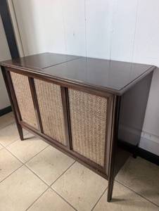 lot 1003 image: Motorola Stereophonic Console Stereo System Record Player