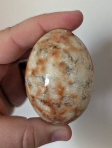 lot 2012 image: Polished Stone Egg (Sunstone)