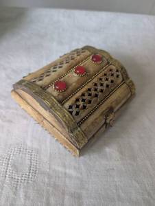 lot 3003 image: Camel Bone and Brass Jewelry Box with Red Stone Accents