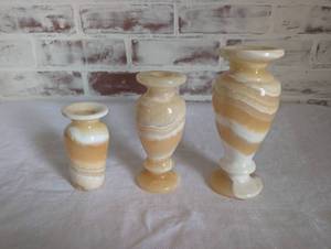 lot 3016 image: Egyptian Alabaster Stone Vase Set - 3 ct