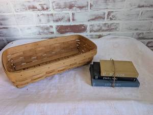 lot 3046 image: 1996 Longaberger Handwoven Basket with Decorative Book Bundle