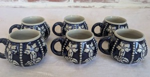 lot 4022 image: Vintage Cobalt Blue and White Floral Ceramic Coffee Mugs - 6 ct