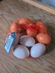 lot 5059 image: Plastic Play Food Eggs