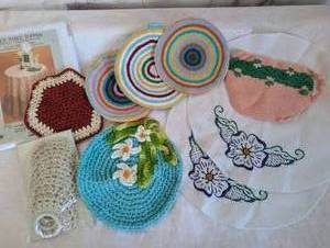 lot 5068 image: Mixed Handmade Table Linens and Crochet Doilies Collection