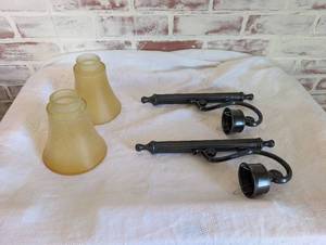 lot 6002 image: Wall Sconce Light Fixtures with Glass Shades - 2 ct