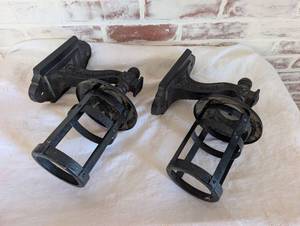 lot 6003 image: Cast Iron Wall Mount Lanterns - 2 ct