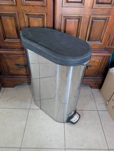 lot 6013 image: Simplehuman Stainless Steel Step Trash Can