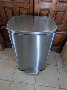 lot 6014 image: Stainless Steel Step Trash Can with Foot Pedal