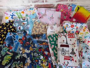 lot 6022 image: Mixed Kids Fabric Bundle Assorted Character Patterns