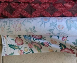 lot 6039 image: Long Mixed Pattern Fabric Bolt Collection - 2 ct