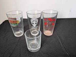 lot 6523 image: Collectible Beer Glass Set - Route 66 Brewery, Alien Amber Ale, Grand Canyon National Park