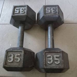 lot 8515 image: 35 lb Cast Iron Hex Dumbbell Pair&nbsp
