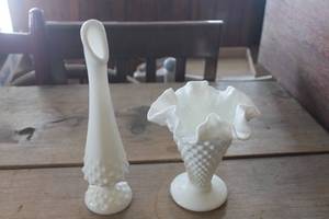 lot 4487 image: Vtg. Fenton Hobnail Vases