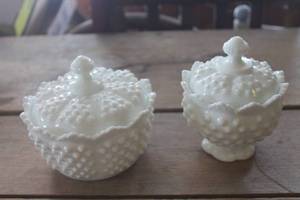 lot 4490 image: Vintage Fenton Hobnail CandySugar Bowls 5 12 tall